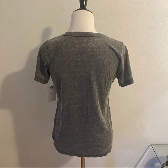 ❌SOLD❌ Lucky Brand Gray T-Shirt size Small - Picture 2 of 4